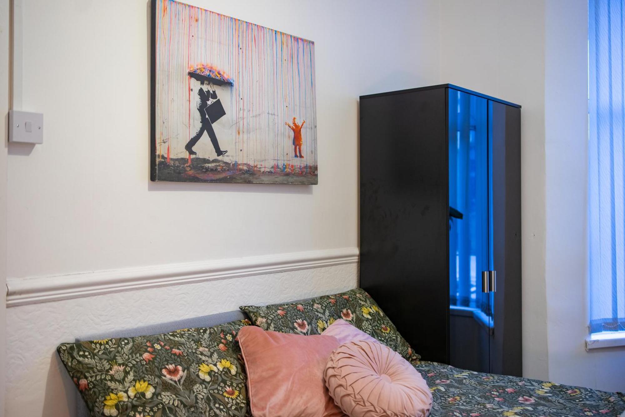 Cozy Rooms In Shared Accommodation Near Anfield Stadium With Parking And Wifi ليفربول المظهر الخارجي الصورة