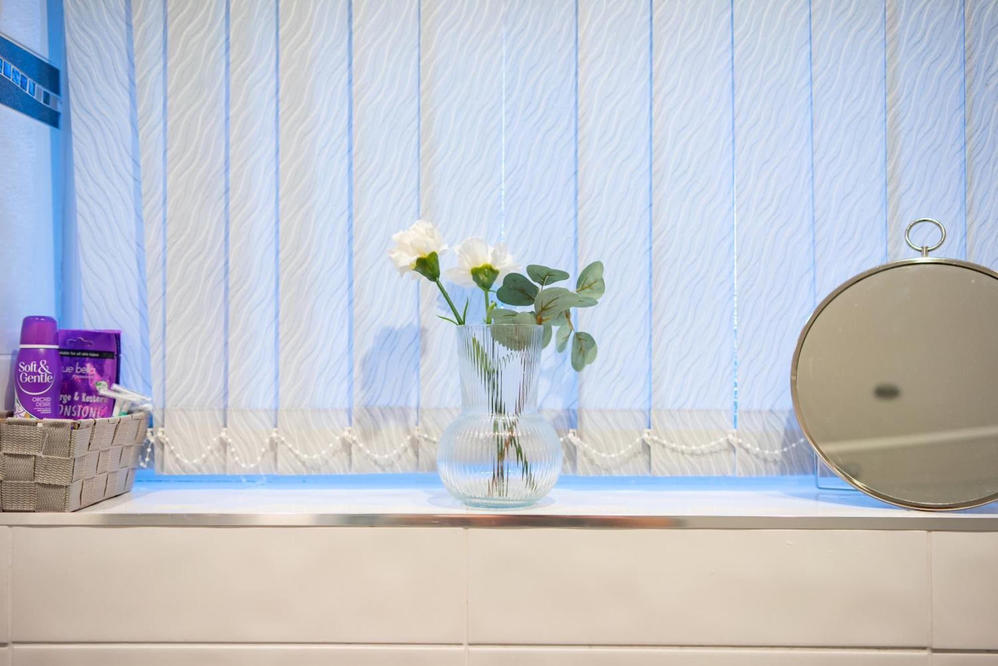 Cozy Rooms In Shared Accommodation Near Anfield Stadium With Parking And Wifi ليفربول المظهر الخارجي الصورة